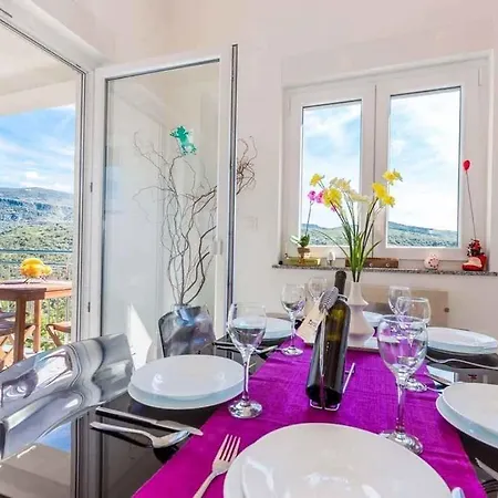 In Crikvenica 5621 Apartment
